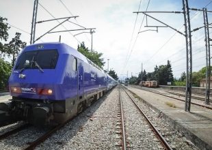 Θεσσαλονίκη: Τρένο παρέσυρε γυναίκα – Νοσηλεύεται σε σοβαρή κατάσταση