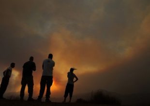 Κύπρος: Κρανίου τόπος – Τέσσερις νεκροί, τεράστιες καταστροφές από τη μεγάλη φωτιά