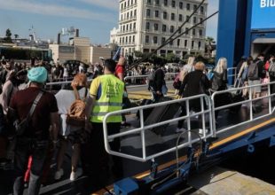 Μετακινήσεις σε νησιά: Με μοριακό ή rapid test μέχρι 14 μέρες μετά τη δεύτερη δόση του εμβολίου