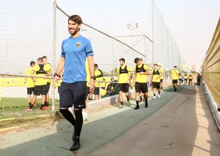 Με Μπακάκη, Μιτάι και Λάτσι η αποστολή της ΑΕΚ B’