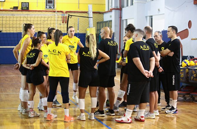 Παρέλαβαν τα αμάξια και πήγαν για προπόνηση (PIC+VID)