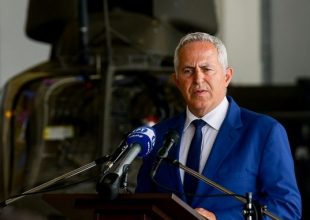 Βόμβα στον ανασχηματισμό: Ο Αποστολάκης δεν αποδέχθηκε τη θέση του υπουργού Πολιτικής Προστασίας