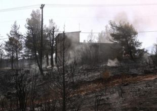 Ξεκίνησε η καταγραφή των ζημιών από τις πυρκαγιές – Κλιμάκια πραγματοποιούν αυτοψίες