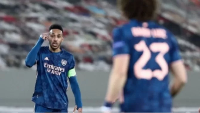 Άρσεναλ: Θετικοί στον κορονοϊό Ομπαμεγιάνγκ και Λακαζέτ Άρσεναλ: Θετικοί στον κορονοϊό Ομπαμεγιάνγκ και Λακαζέτ