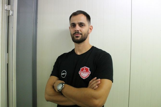 Ο Τσαμπής νέος γυμναστής της Βασίλισσας Ο Τσαμπής νέος γυμναστής της Βασίλισσας