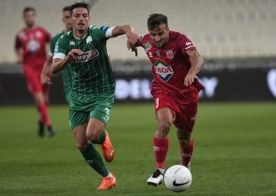 Ψηλά ο Φεράρι, κοιτάει και Κατράνη