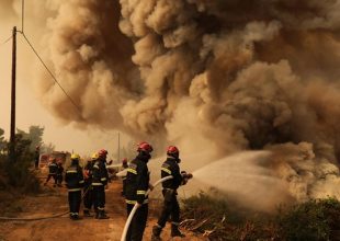 Εφιάλτης δίχως τέλος: Εκκενώνεται η Αβγαριά, τιτάνια μάχη για να μη φτάσει η φωτιά στην Ιστιαία!