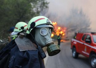 Λέκκας: Αυξημένος κατά επτά φορές ο κίνδυνος για πλημμύρες μετά από πυρκαγιά