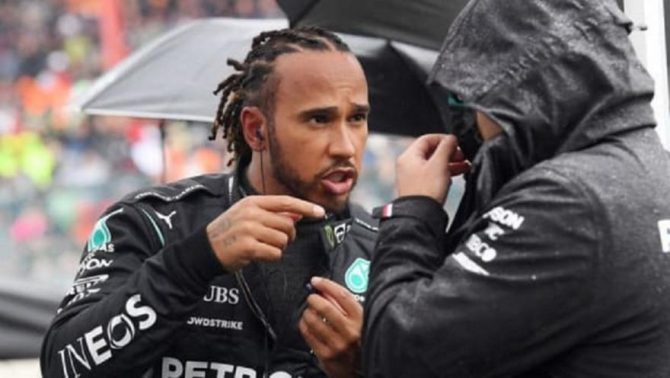 Χάμιλτον: “Θα φύγω από τη Formula 1 και δεν θα έχω οδηγήσει για τη Ferrari” Χάμιλτον: “Θα φύγω από τη Formula 1 και δεν θα έχω οδηγήσει για τη Ferrari”