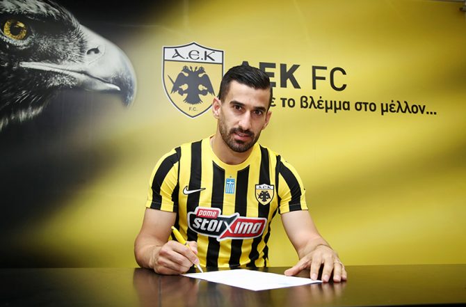 Χατζισαφί: Τα «κλικ» των υπογραφών (pics)