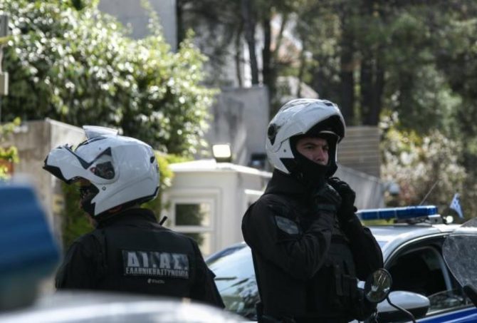 Σύλληψη για απόπειρα εμπρησμού στο άλσος Φινοπούλου