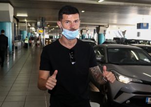 Γέφτιτς προς τον κόσμο της ΑΕΚ: «Ανυπομονώ να σας δω, φόρτσα ΑΕΚΑΡΑ!»