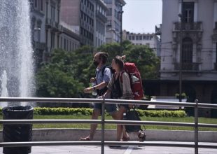 Πολύ ζεστός ο καιρός- Έως τους 44 βαθμούς η θερμοκρασία