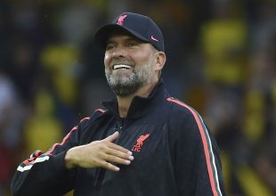 Κλοπ για Τσιμίκα: “Και τα δύο μπακ έκαναν ένα εξαιρετικό παιχνίδι”