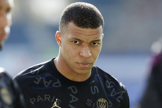 Sky Sports: “Η Ρεάλ αποσύρθηκε από την υπόθεση Εμπαπέ και θέλει να τον κλείσει τον Ιανουάριο”