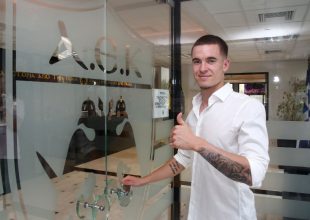 Στα γραφεία της ΑΕΚ ο Μισελέν (ΦΩΤΟ)