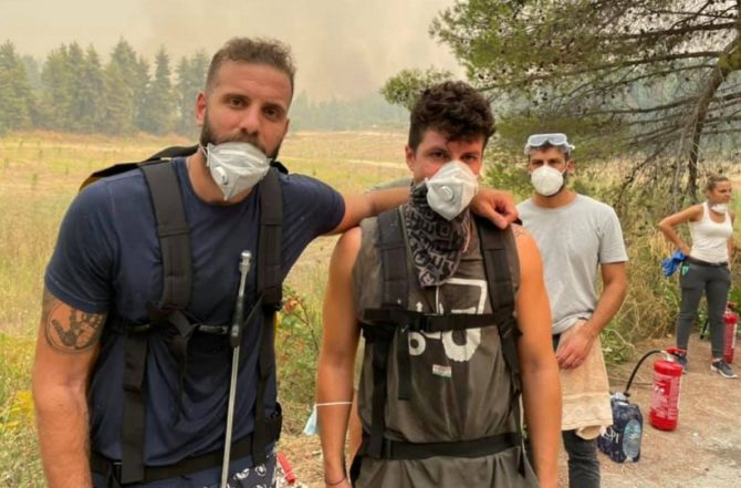 Στις φωτιές στην Βόρεια Εύβοια ο Νίκος Παππάς