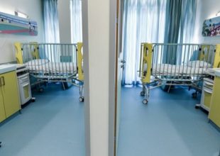 Κορωνοϊός: Δεκατρία παιδιά νοσηλεύονται στα νοσοκομεία Παίδων – Διασωληνώθηκε 12χρονος