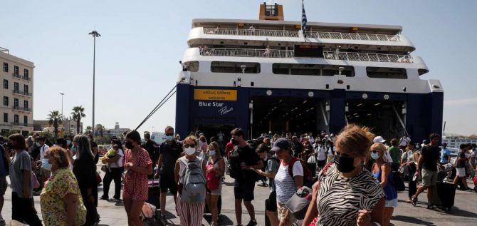 Κορωνοϊός: Τελευταίο Σάββατο Αυγούστου – Τα 4 νέα μέτρα για την επιστροφή από διακοπές και δωρεάν self test για ανεμβολίαστους