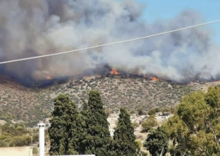 Κερατέα: Μεγάλη φωτιά σε εξέλιξη – Μήνυμα εκκένωσης για τέσσερις οικισμούς