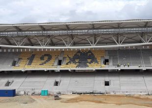 ΤΡΕΛΑ: Ο δικέφαλος αετός στην «Αγιά Σοφιά»