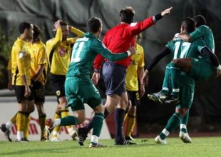 Η ΑΕΚ ισοφαρίζεται μετά από 13 χρόνια σε ματς που είχε προηγηθεί με 3-0