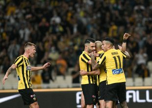 Στην κορυφή της βαθμολογίας η ΑΕΚ