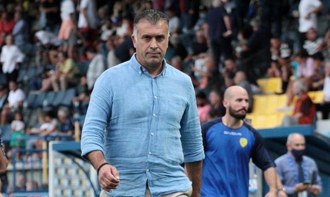 Ανανέωσε με Παναιτωλικό ο Αναστασίου Ανανέωσε με Παναιτωλικό ο Αναστασίου