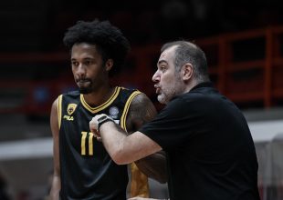 Ο Ανγκόλα δείχνει… απορημένος με τις εξελίξεις στην ΑΕΚ (ΦΩΤΟ)