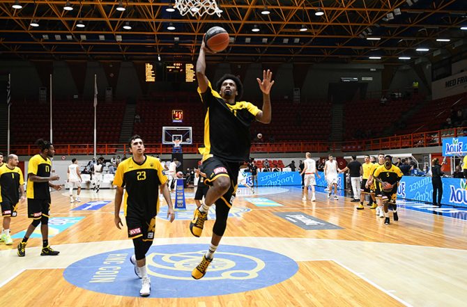 Η προθέρμανση της Βασίλισσας (pics)
