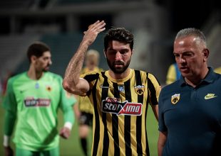 Ανσαριφάρντ: «Ούτε με το VAR τα βλέπετε ή δεν θέλετε να τα δείτε;» (ΦΩΤΟ)