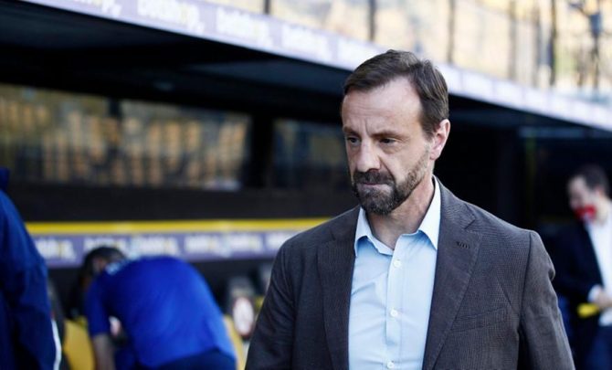 Μάντζιος: «Πρέπει να μπαίνει η μπάλα στα δίχτυα, ο δρόμος είναι μεγάλος»