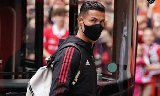 Φάρσα της Mundo Deportivo με τον Ρονάλντο να αυτοπροτείνεται στη Μπαρτσελόνα