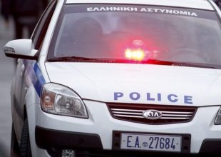 Άγριο έγκλημα στην Κερατέα: Σκότωσε την 86χρονη μητέρα του και κάλεσε την Αστυνομία
