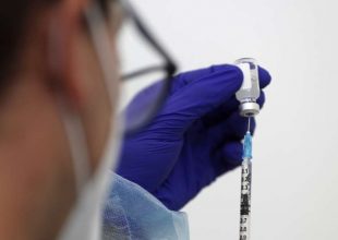 Εμβολιασμός: Ποιοι θα λάβουν SMS από Δευτέρα για την τρίτη δόση του εμβολίου – Τι αναμένεται να ανακοινωθεί