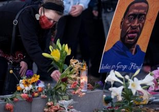 Αθώοι δηλώνουν οι 4 αστυνομικοί που διώκονται για την υπόθεση Τζορτζ Φλόιντ