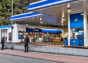 Γερμανία: Εν ψυχρώ δολοφονία σε βενζινάδικο – Αρνητής της μάσκας σκότωσε υπάλληλο που του ζήτησε να την φορέσει