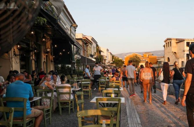 Εμβόλιο κορωνοϊού: Ποιοι ανεμβολίαστοι θα λάβουν SMS