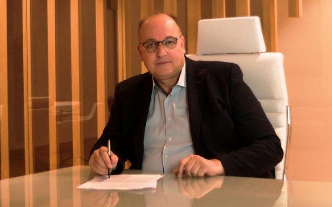 ΕΟΚ: Συναντάται με Αυγενάκη ο Λιόλιος