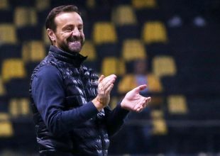 Μάντζιος: “Αντιδράσαμε με αυτή τη νίκη, μας βοηθάει ψυχολογικά”