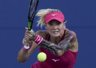 Σάκκαρη: Με Μαρτίντσοβα στους “8” του Ostrava Open