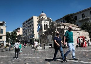 Κορωνοϊός: 1.853 κρούσματα, 16 θάνατοι και 333 διασωληνωμένοι