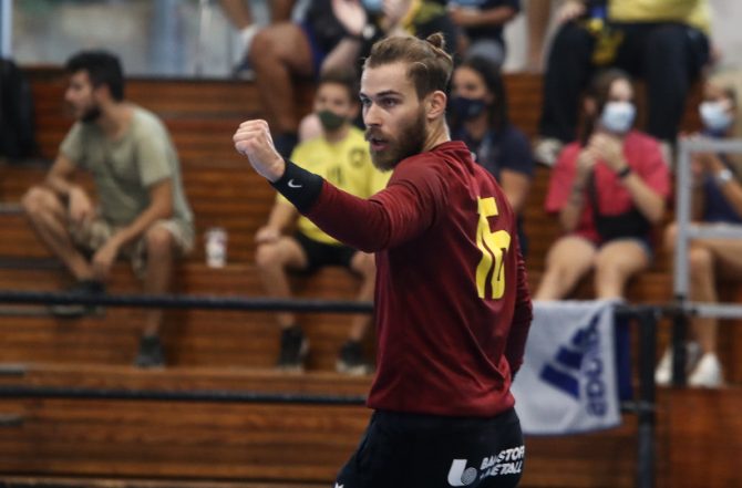 Μπουκοβίνας: «Η σκέψη μας είναι στον Κεδέρη»