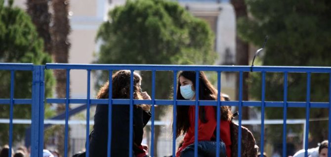 Κορωνοϊός: Ραγδαία αύξηση των κρουσμάτων σε παιδιά