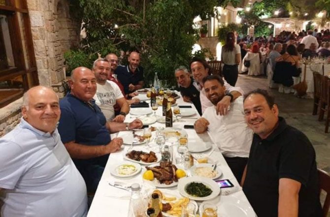 Ο Παπασταμάτης παρέθεσε δείπνο σε Ανόρθωση και Μέταλουργκ