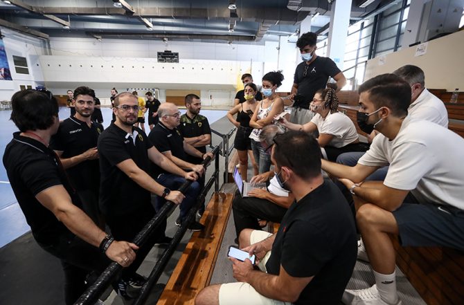 Παπαχαρτοφύλης: «Να έχουμε μια καλή χρονιά»