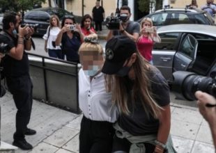 Προφυλακίστηκαν η πρώην παίκτρια ριάλιτι και ο σύντροφός της για τα 7,8 κιλά κοκαΐνης