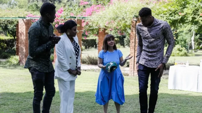 Στο Προεδρικό Μέγαρο η οικογένεια Αντετοκούνμπο – «Νιώθαμε πάντα Έλληνες»