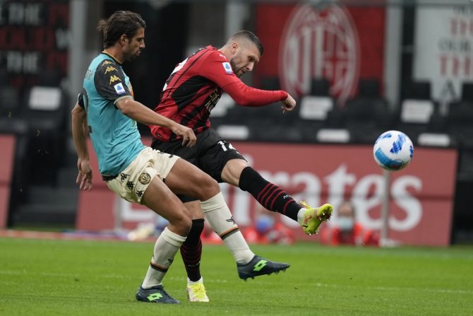 Μίλαν – Βενέτσια 2-0: Έπιασε κορυφή με πρωταγωνιστή τον Ερναντέζ