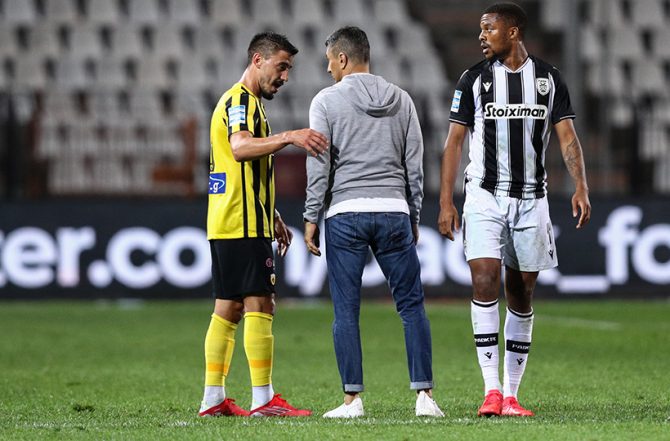 Σιμόες στα αποδυτήρια: «Πρωταθλητές ή losers;»